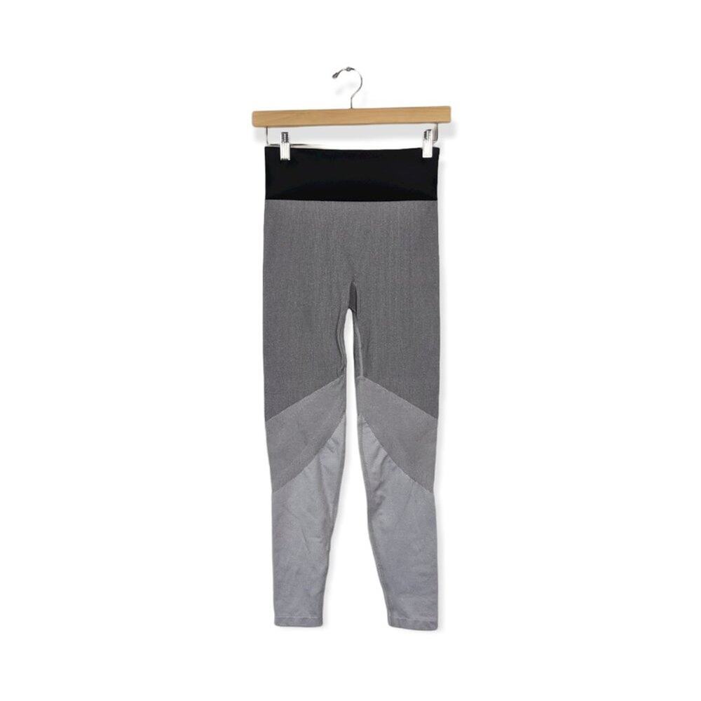 Aerie Chill Play Move Leggings S Gray Colorblock Ribbed High Rise Athletic